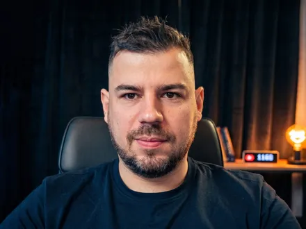 Łukasz Podgórski, autor Przewodnika AI